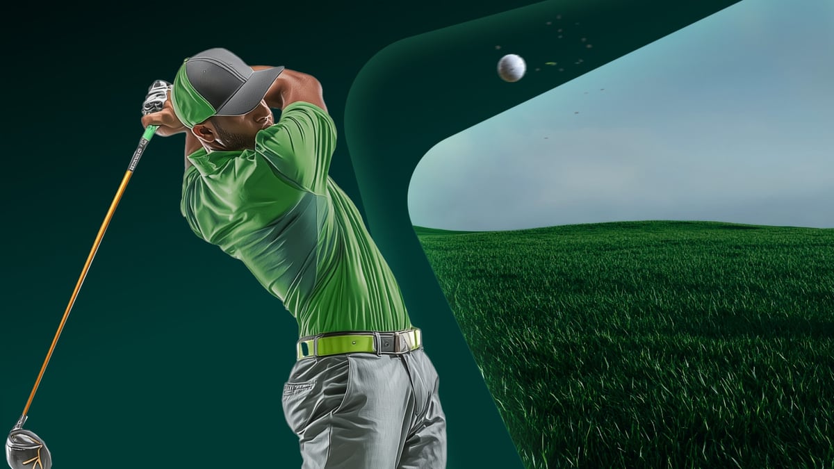 Golfista golpeando una bola de golf.